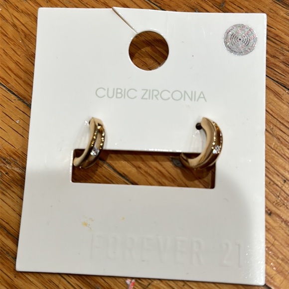 Forever 21 Womens Lot of 4 different faux costume jewelry earrings studs gold - Picture 5 of 5